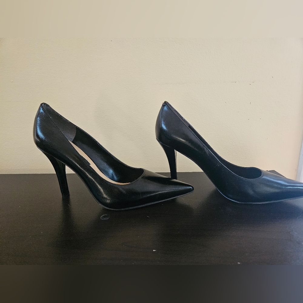 Stylish Black Heel Bundle – Timeless Elegance by Bandolino (Size 5 1/2) - Picture 8 of 14